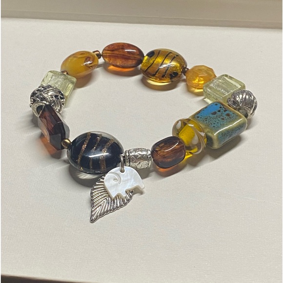 Vintage Artisan Multi Beaded Bracelet with Unique Mother Of Pearl Charm Accent - Picture 3 of 5